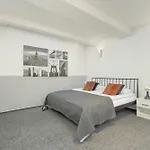 Apartament Przyszlosci Z Dwiema Sypialniami W Krakowie By Noclegi Renters