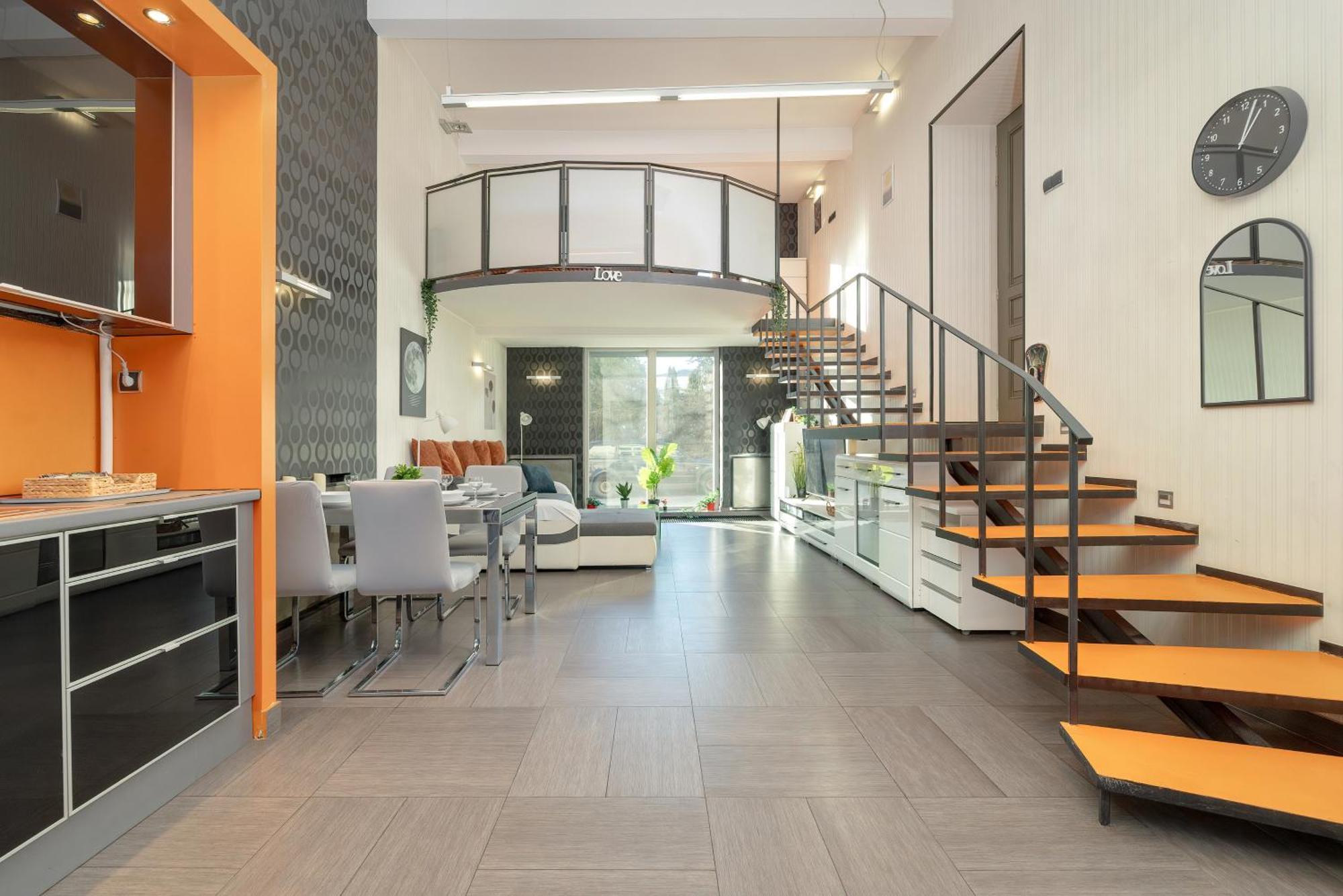 Apartament Przyszlosci Z Dwiema Sypialniami W Krakowie By Renters Kraków